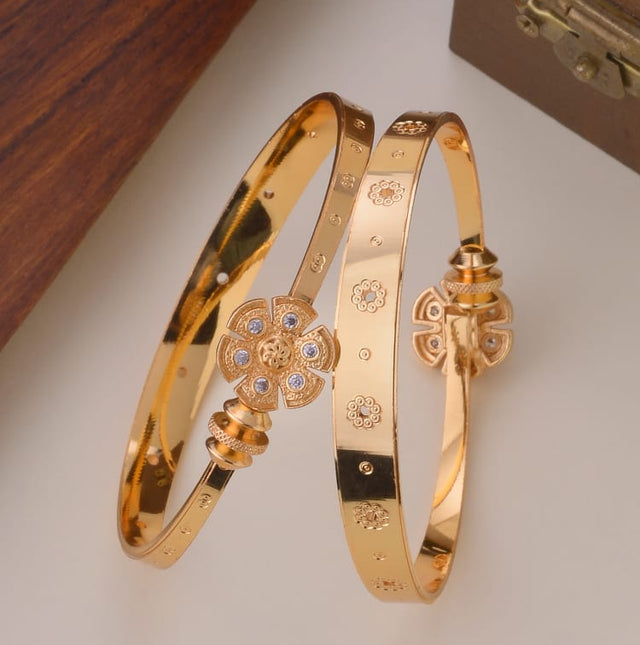 Floral Pattern Gold Bangles with Crystal Accents – Traditional Charm