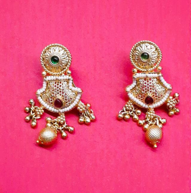 Traditional Gold-Plated Necklace Set with Earrings for Women