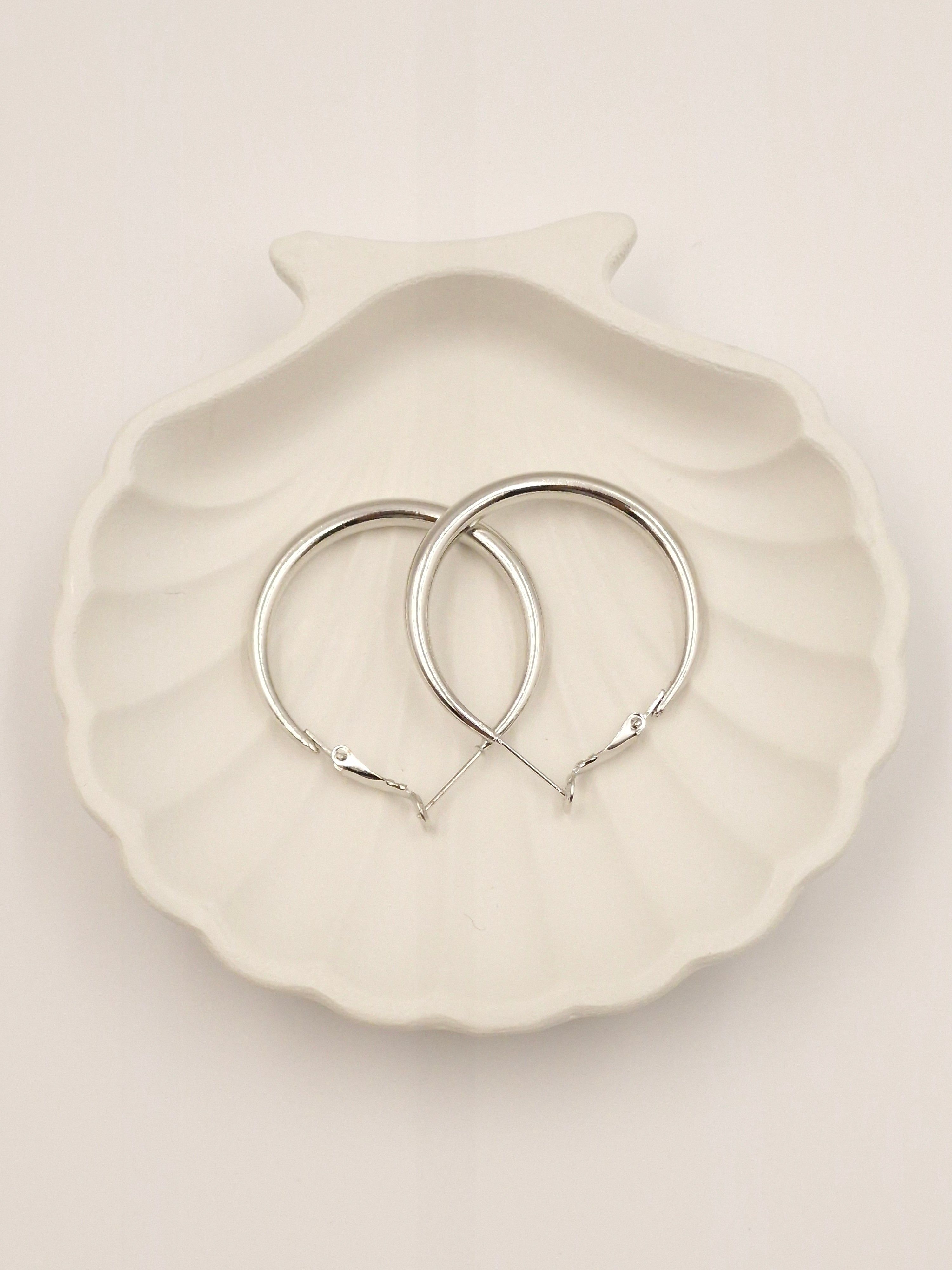 Classic Smoky Silver Hoop Earrings – Minimalist Everyday Jewelry