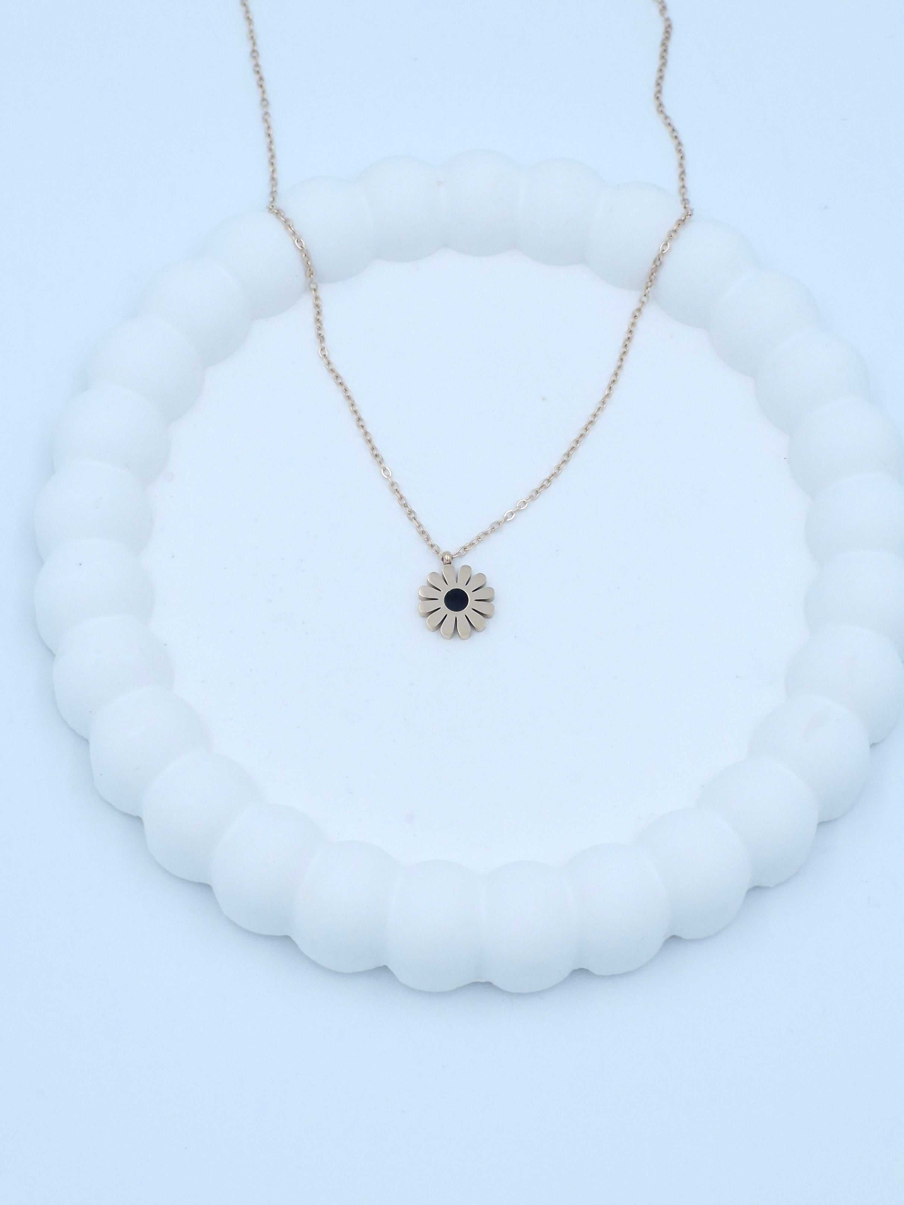 Black Flower Pendant Necklace for Women | Rose Gold Stainless Steel Chain | Anti-Tarnish Fashion Jewellery