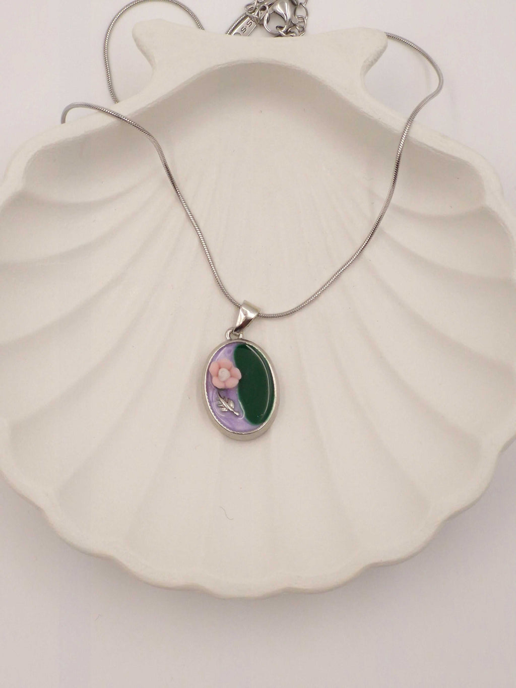 Grace Oval Minakari Floral Pendant Necklace | Stainless Steel | Anti-Tarnish