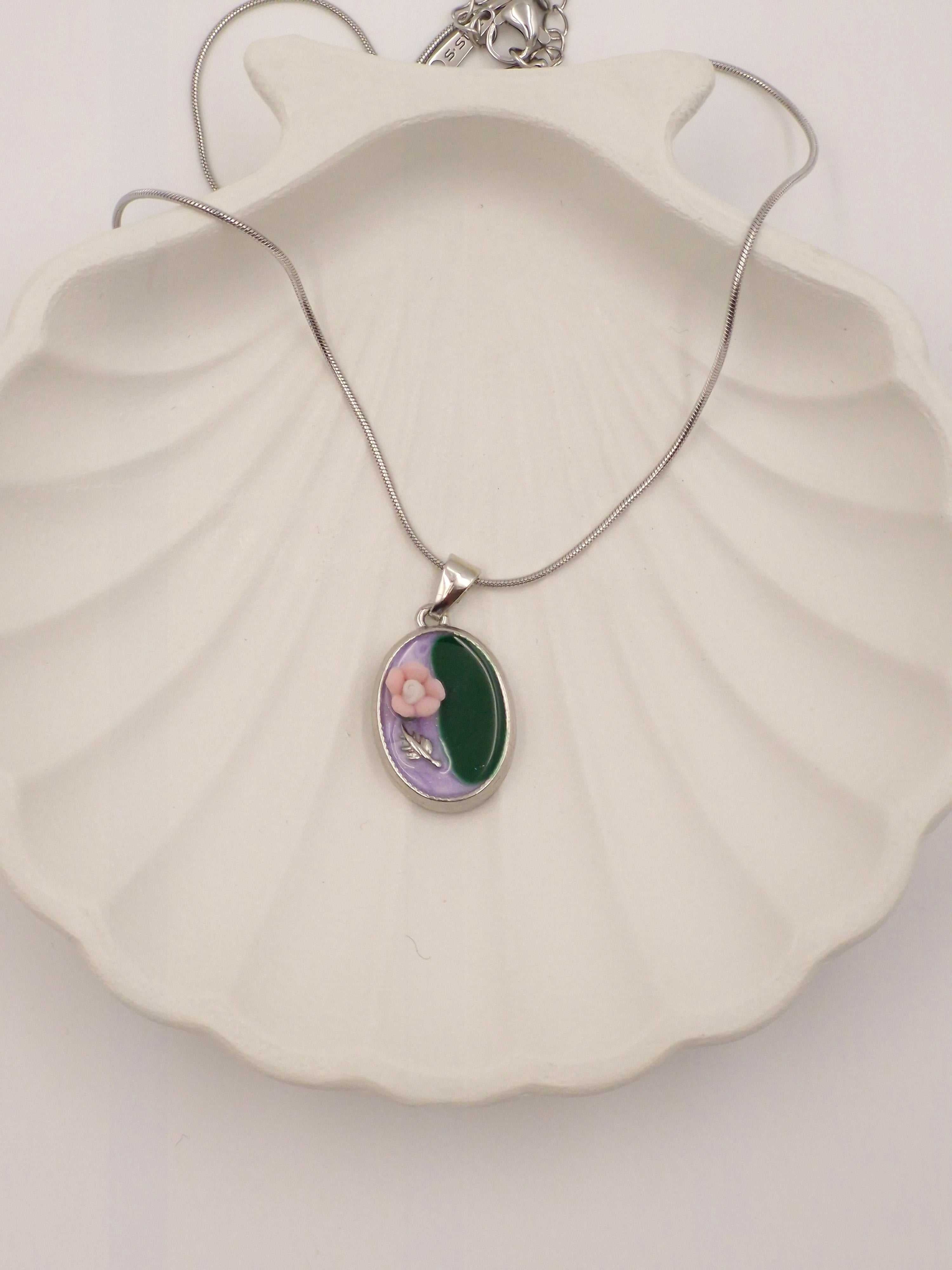 Grace Oval Minakari Floral Pendant Necklace | Stainless Steel | Anti-Tarnish