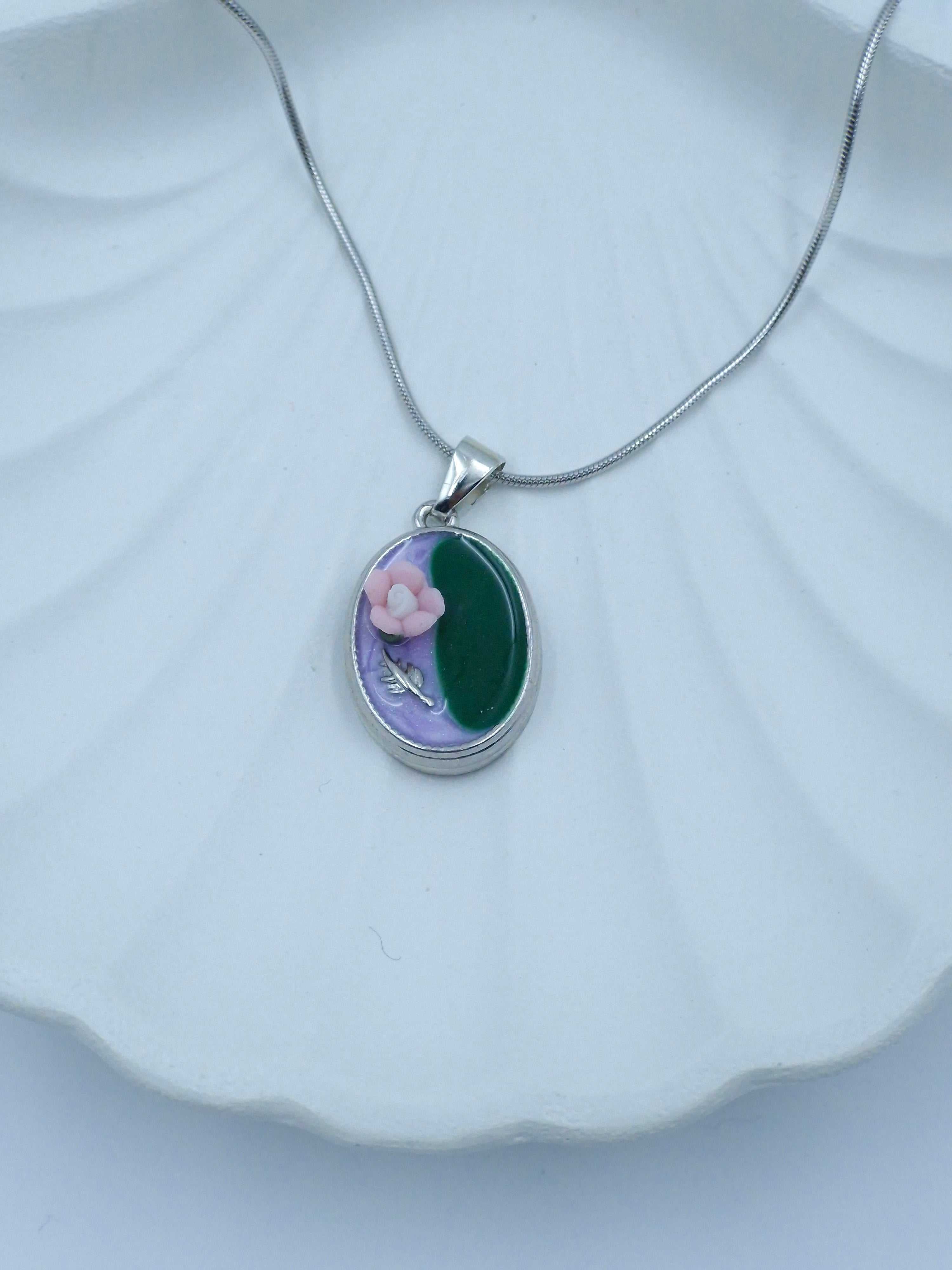 Grace Oval Minakari Floral Pendant Necklace | Stainless Steel | Anti-Tarnish