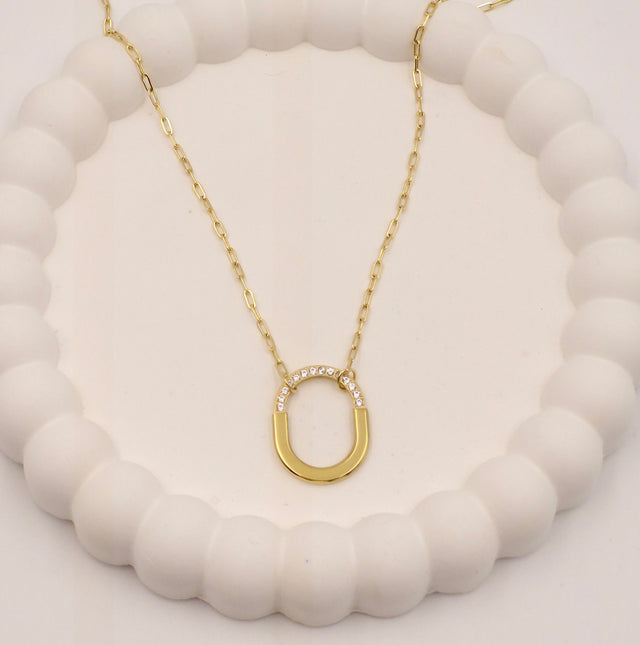 Grace Oval Pendant Necklace | Anti-Tarnish Stainless Steel 18K Gold Plated Chain