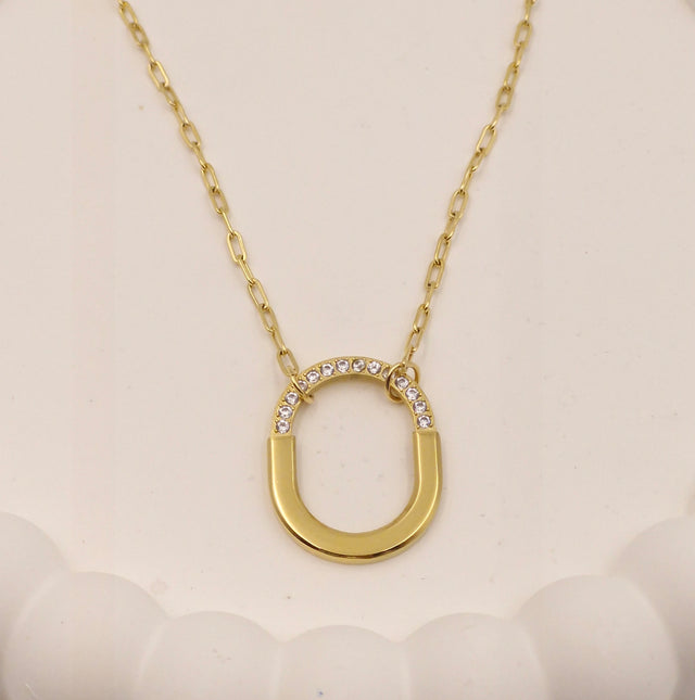 Grace Oval Pendant Necklace | Anti-Tarnish Stainless Steel 18K Gold Plated Chain