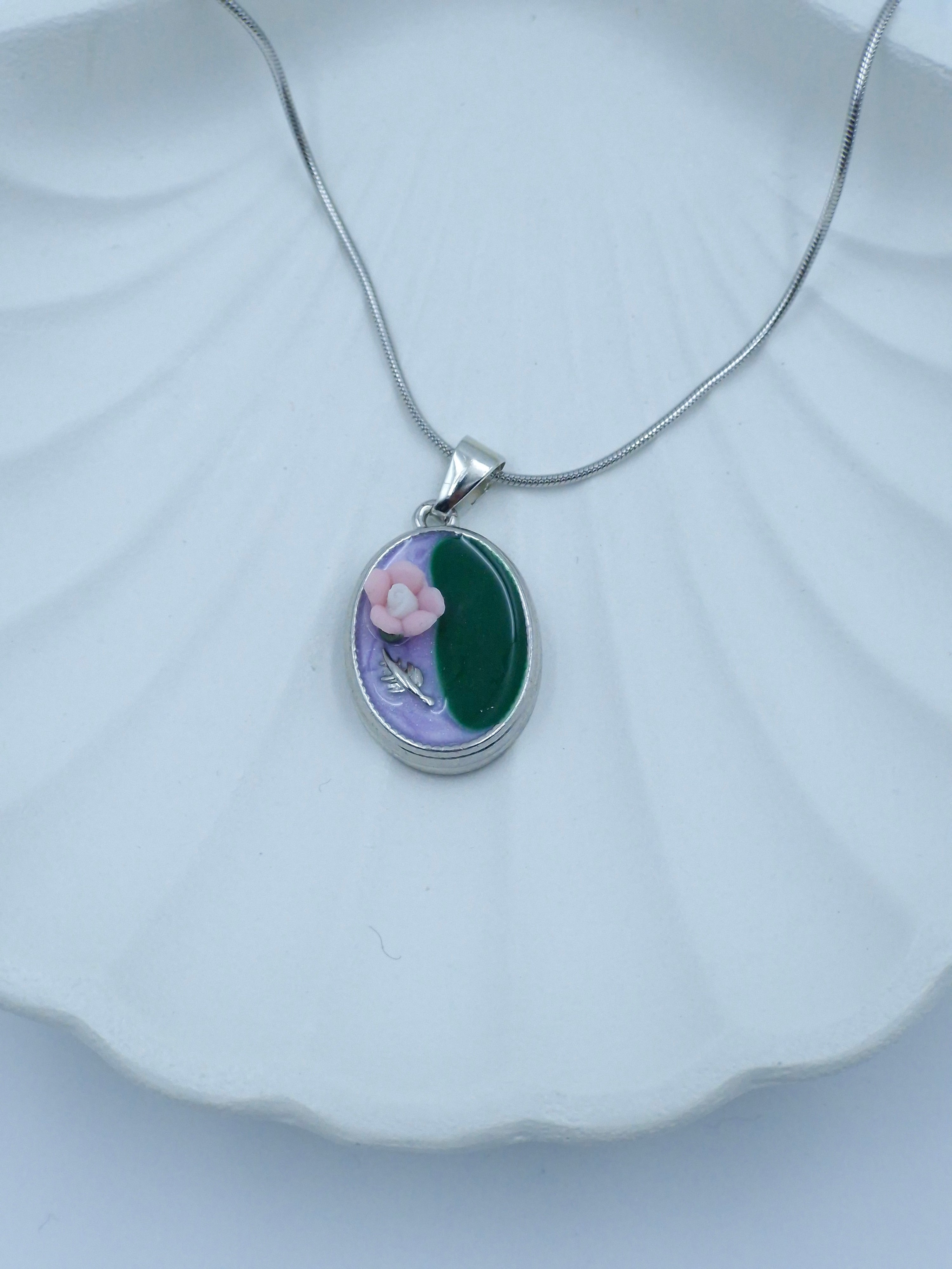 Grace Oval Minakari Floral Pendant Necklace | Stainless Steel | Anti-Tarnish