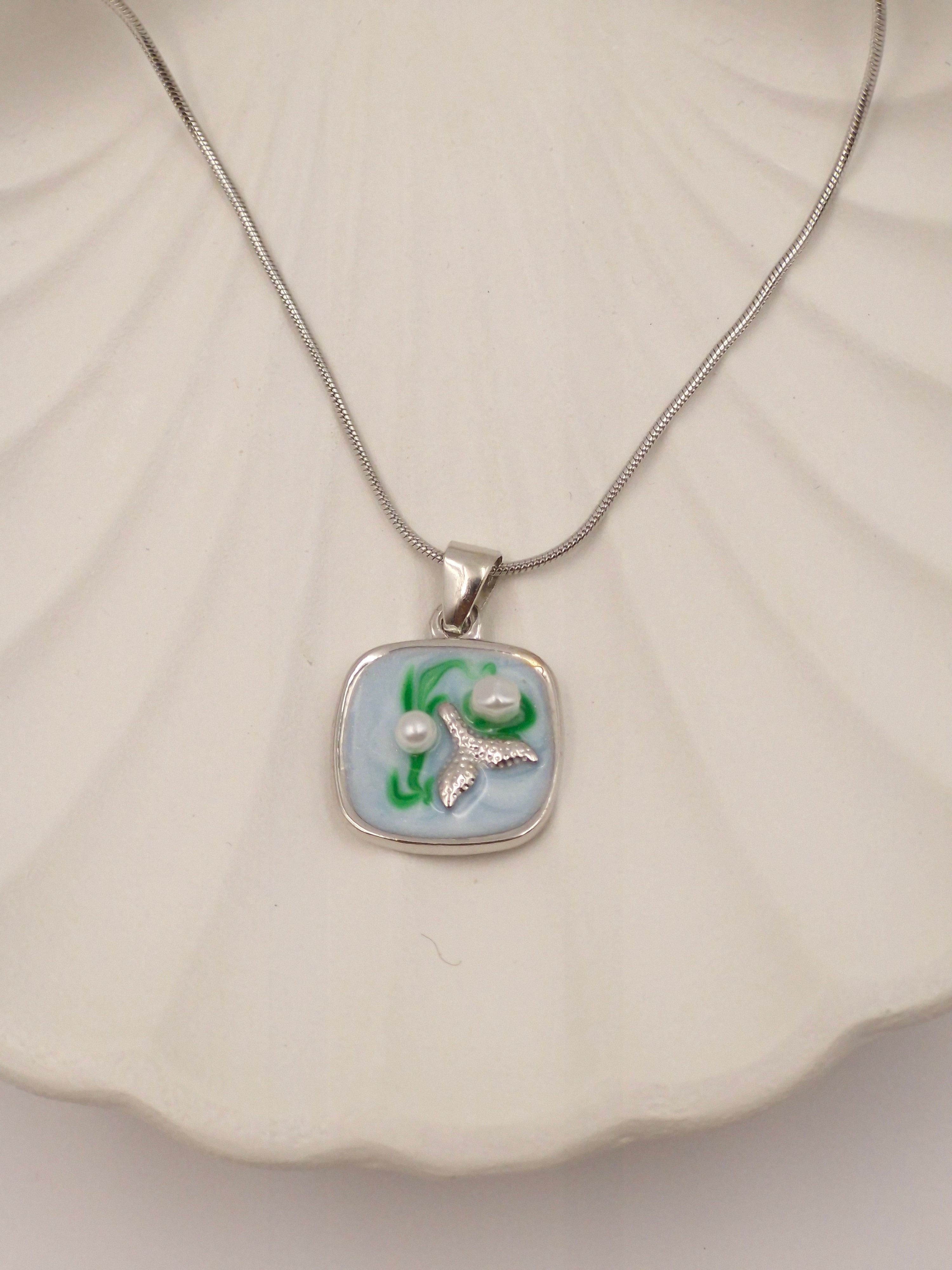 Stainless Steel Anti-Tarnish Minakari Pearl Pendant Necklace – Square Charm Design