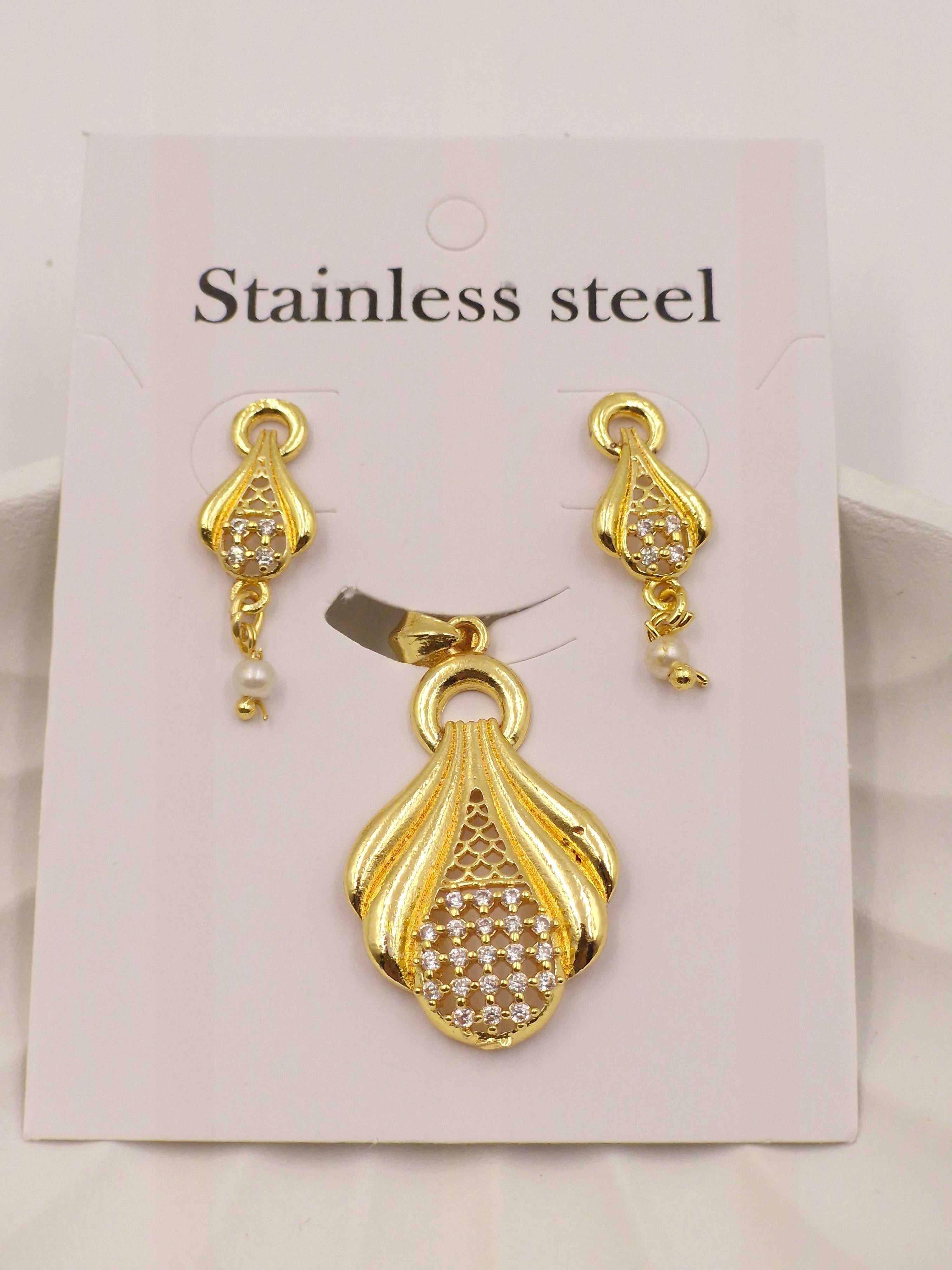 Gold Plated Teardrop Pendant and Earrings Set with Faux Pearl & Cubic Zirconia
