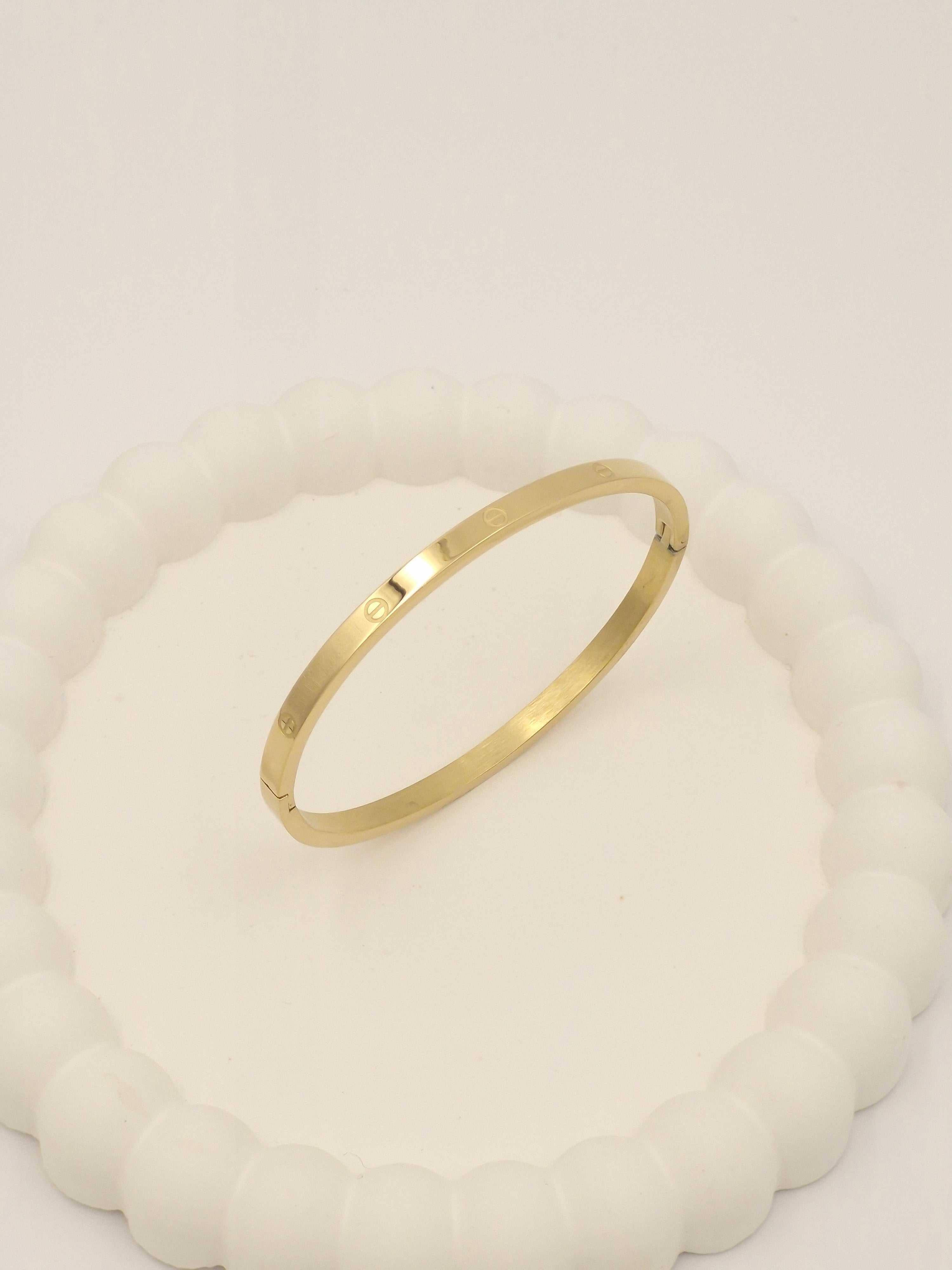 Anti-Tarnish Stainless Steel Gold-Tone Screw-Motif Bangle Bracelet