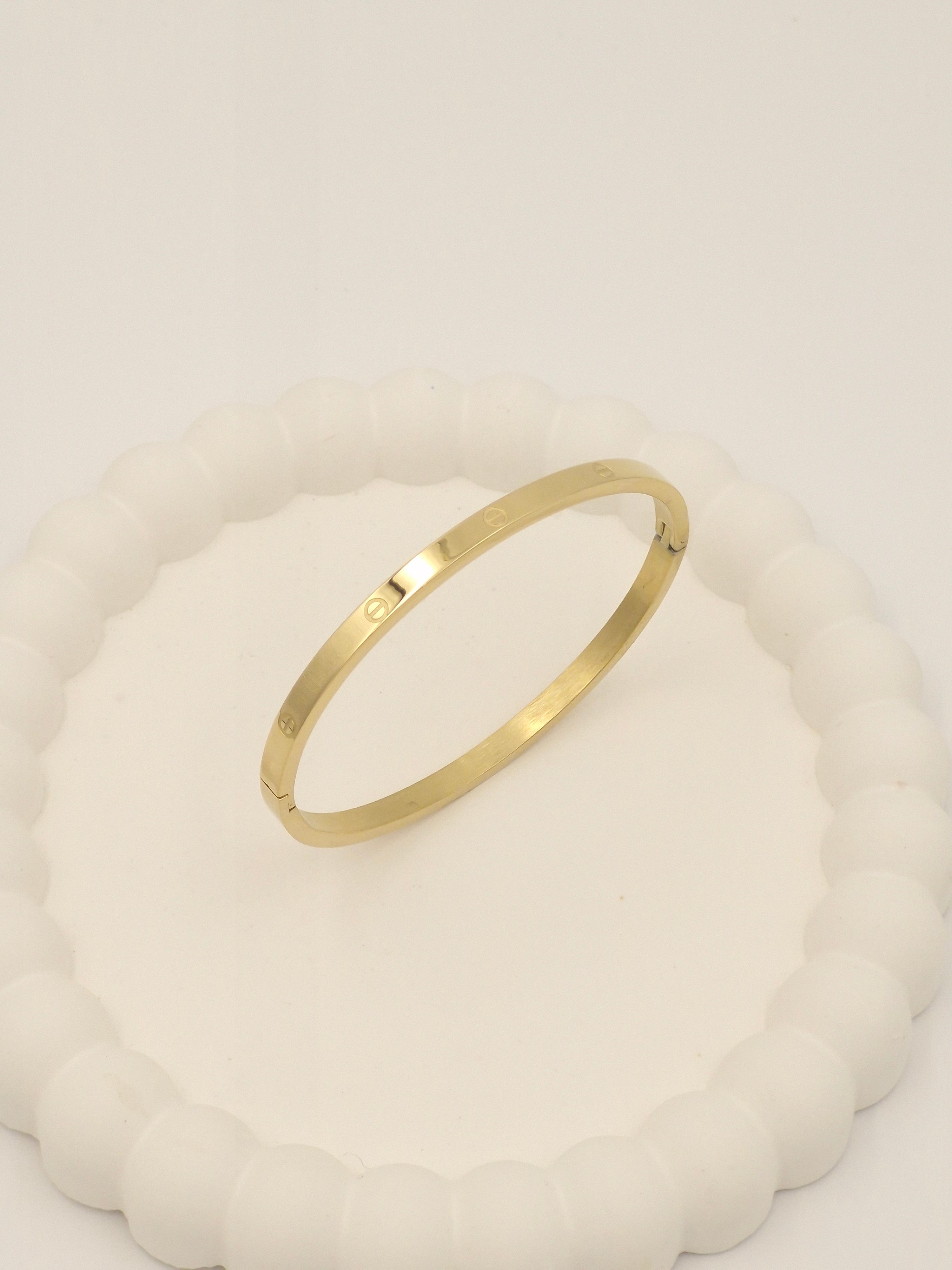 Anti-Tarnish Stainless Steel Gold-Tone Screw-Motif Bangle Bracelet