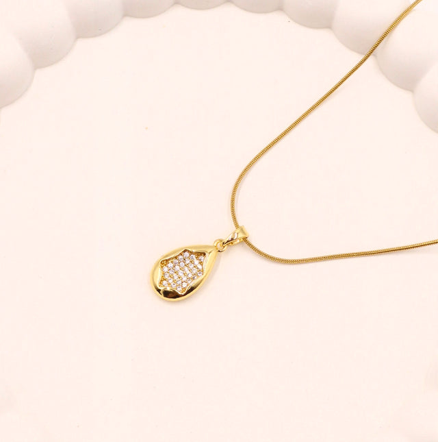 Sparkling Pave Teardrop Necklace | Anti-Tarnish Snake Chain