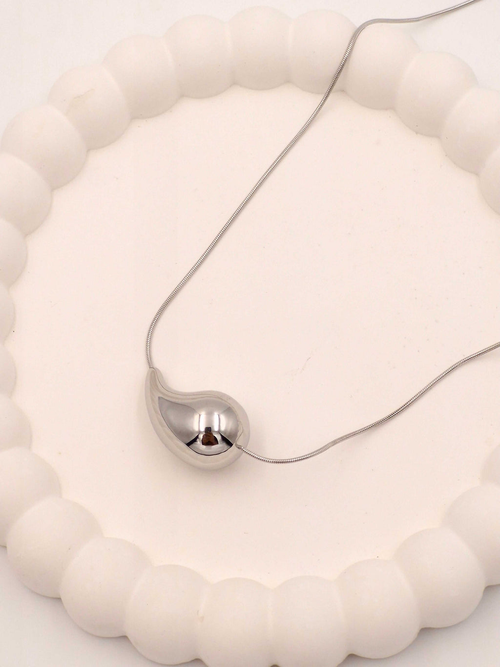 Sculptural Liquid Teardrop Necklace | Anti-Tarnish Silver Tone