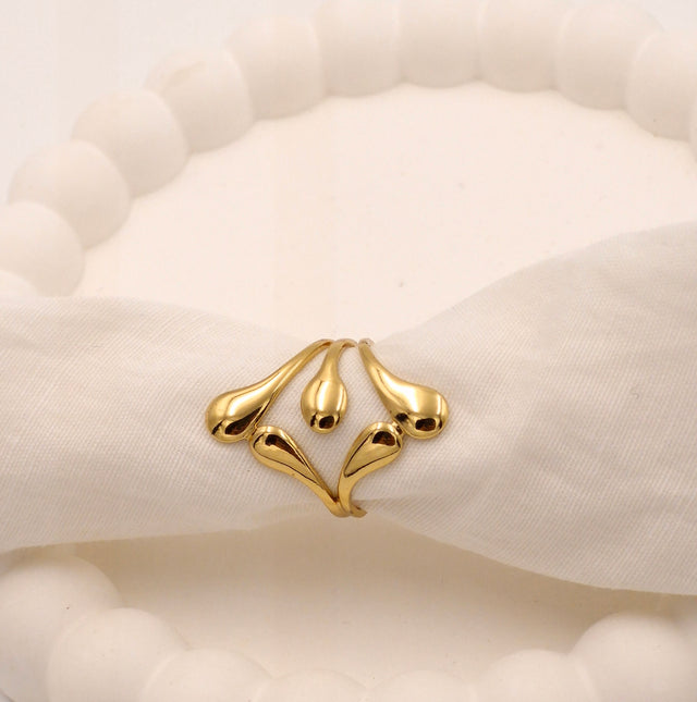 Chic Teardrop Cluster Open Ring | Anti-Tarnish Golden Bloom