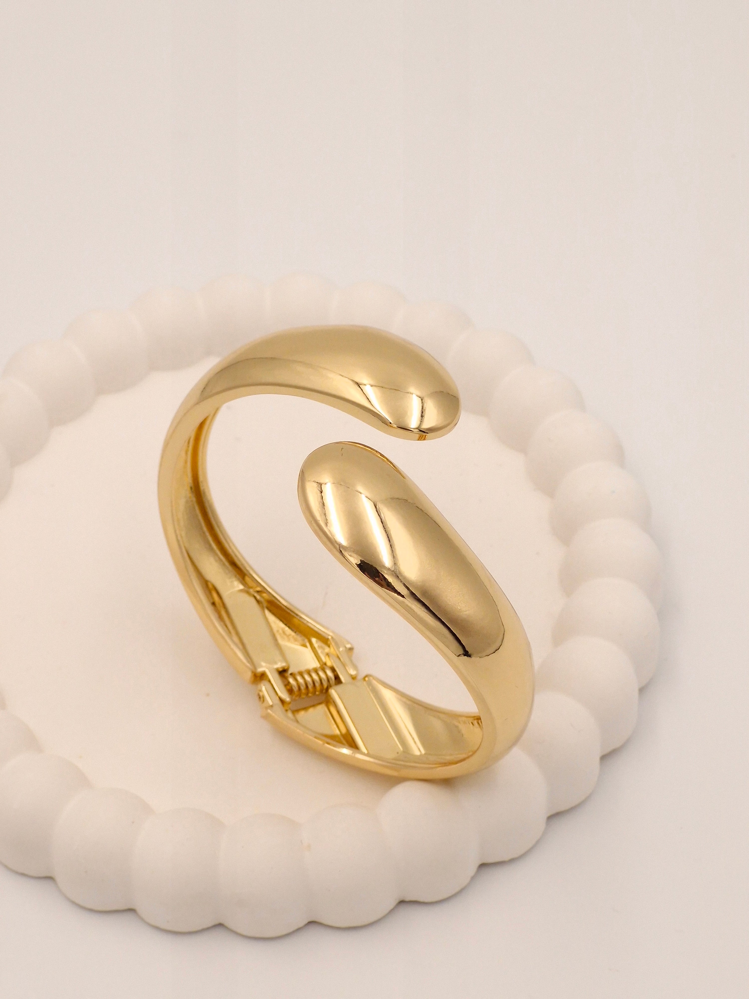 Anti-Tarnish Broad Gold Plated Stainless Steel Open Kada – Premium Gloss Finish