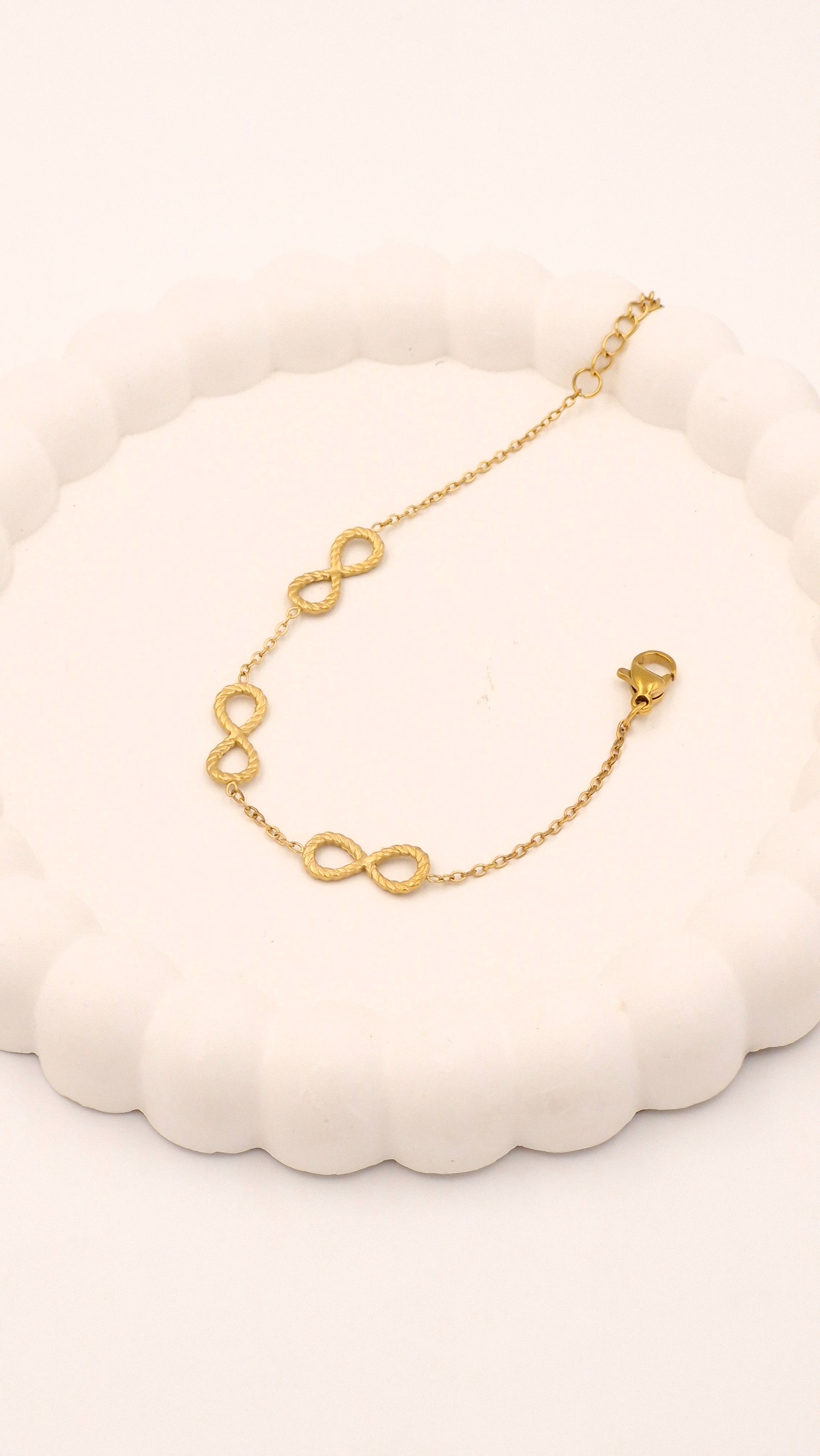 Gold Infinity Anti-Tarnish Bracelet for Women | Waterproof Stainless Steel