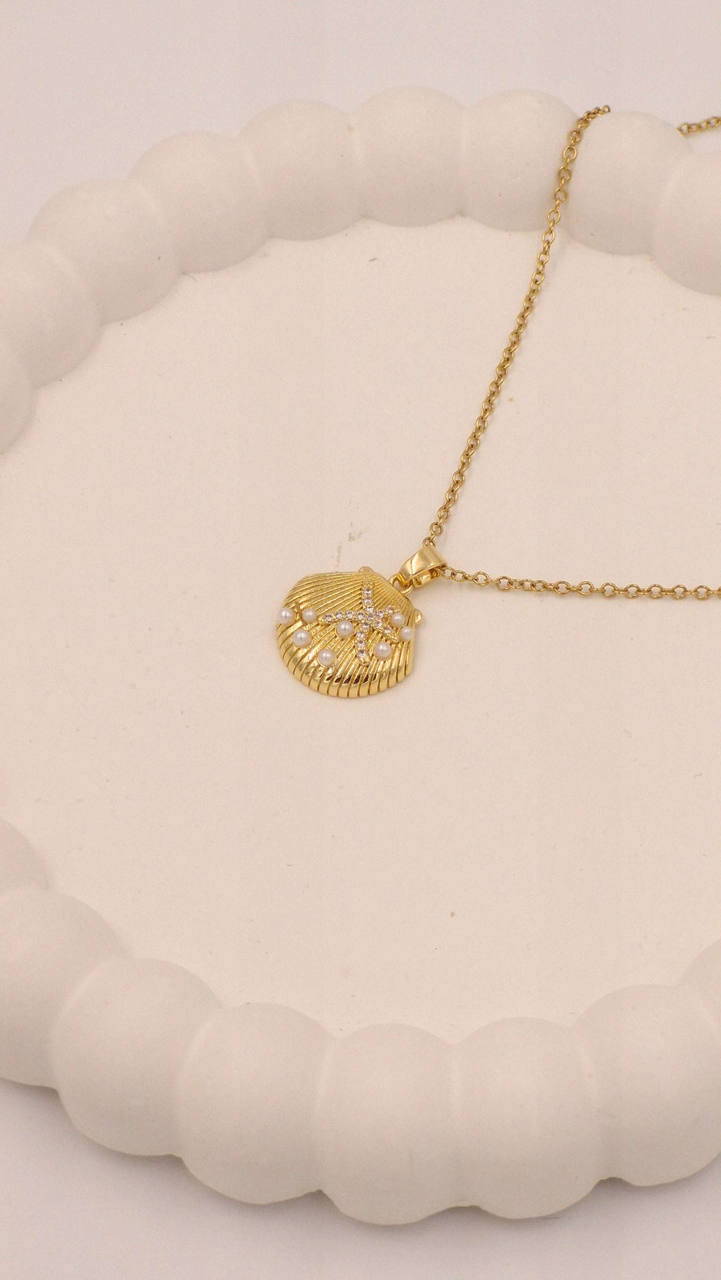 Gold Seashell & Starfish Pendant Necklace | Elegant Anti-Tarnish Pearl Accented Beach Jewelery