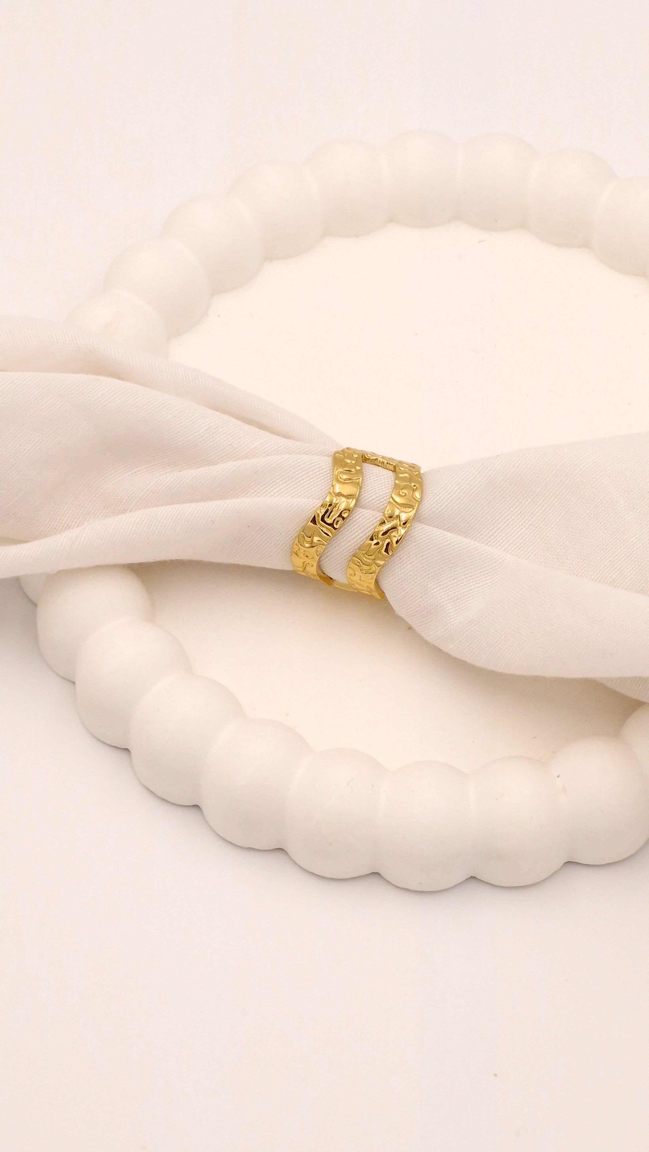 Elegant and Adjustable Gold Wave Ring | Anti-Tarnish Gold Ring