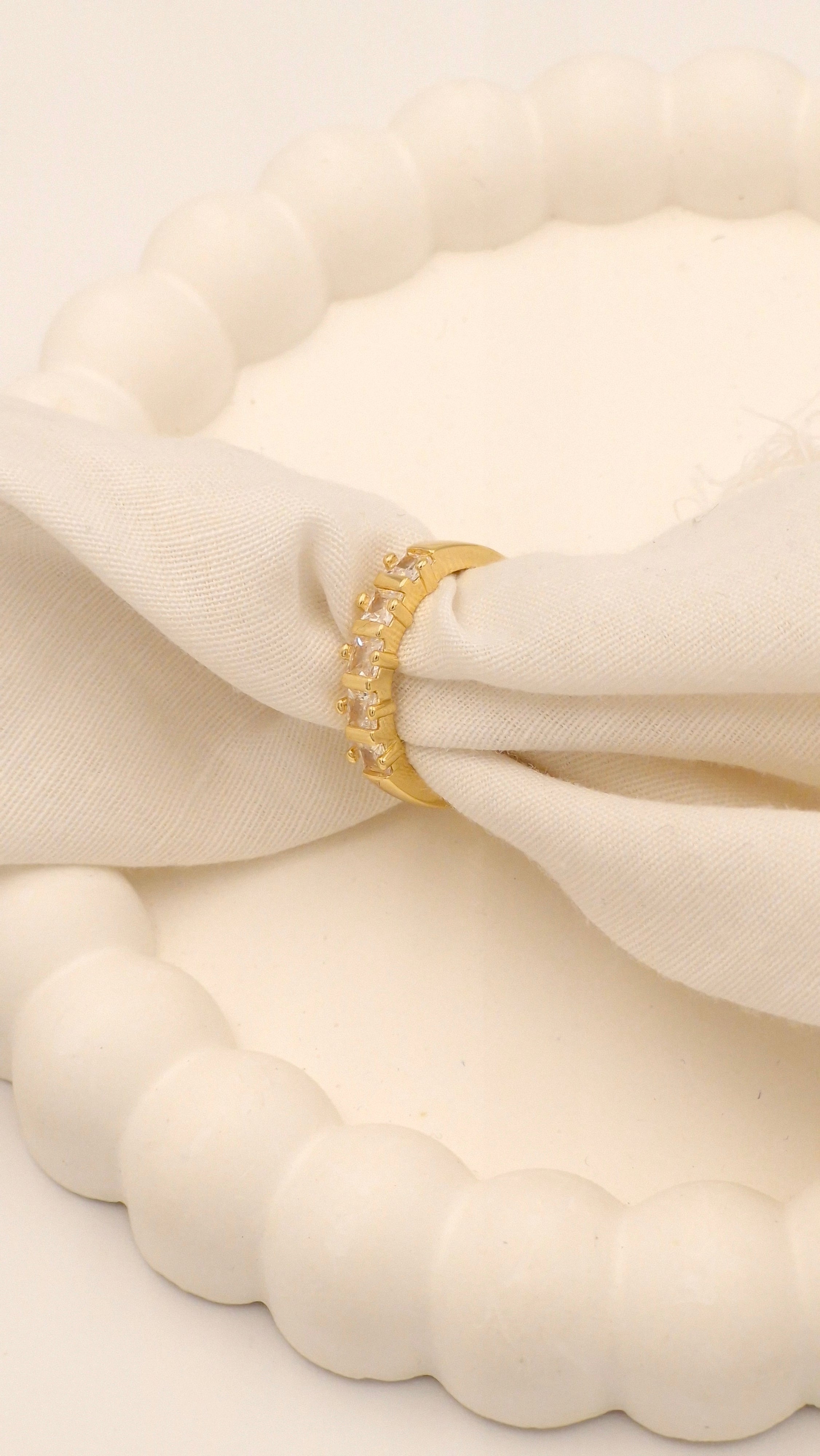 Premium Anti-Tarnish Gold Ring | Waterproof Stainless Steel | Elegant Miss