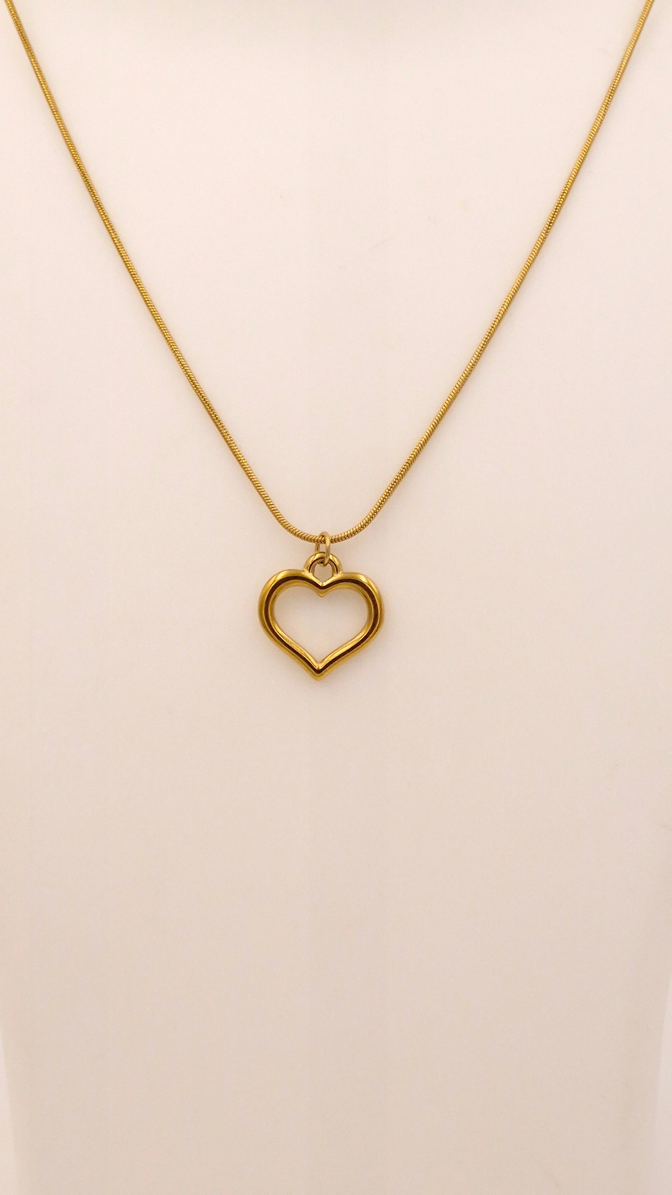 Open Heart Necklace | 18K Gold Plated Anti Tarnish Waterproof Stainless Steel Necklace