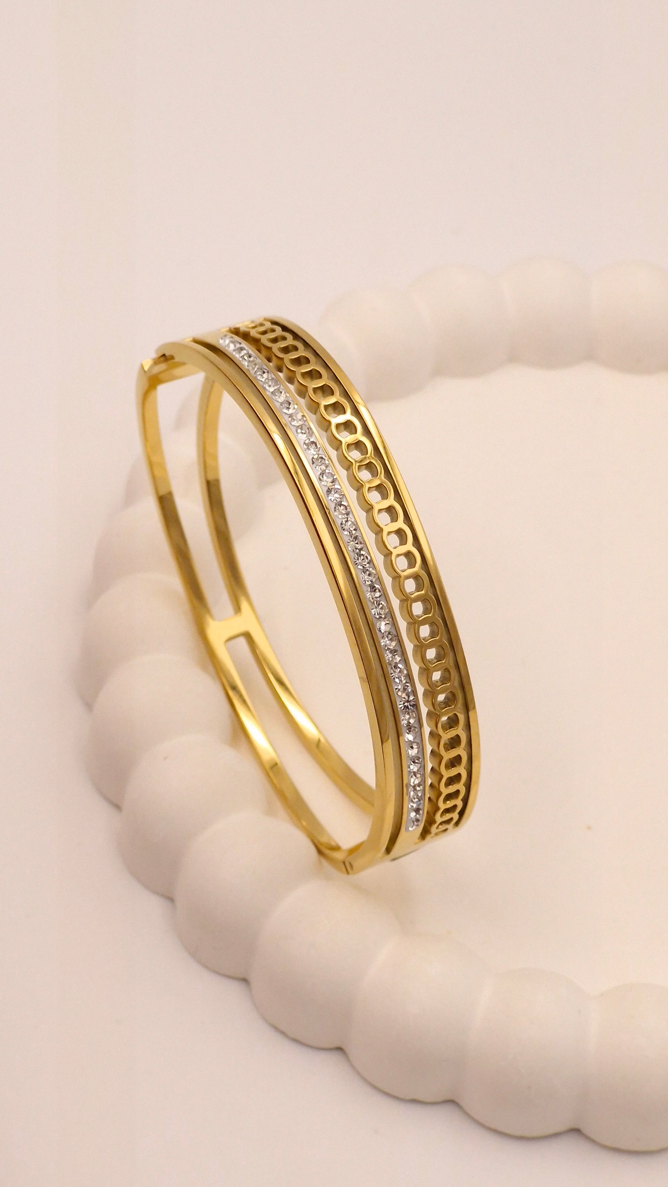 Anti Tarnish Waterproof Stylish Kada Bracelet | Party, Wedding & Gift Jewellery