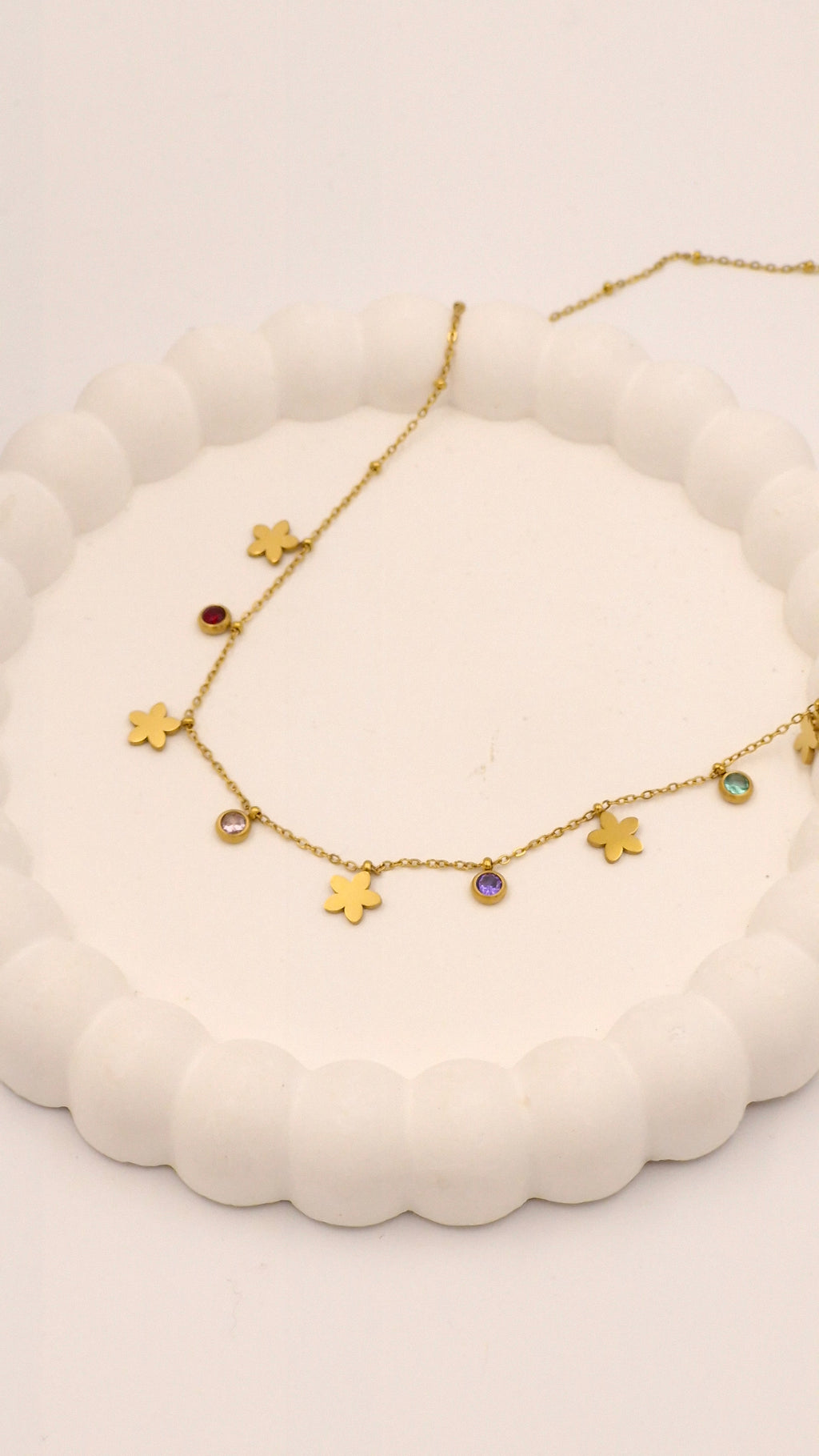 Anti-Tarnish Gold Plated Flower Charm Tanmaniya Necklace with Colourful Stones for Women