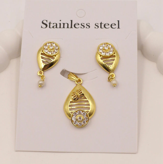 Gold Plated Teardrop Pendant and Earrings Set with Faux Pearl & Cubic Zirconia