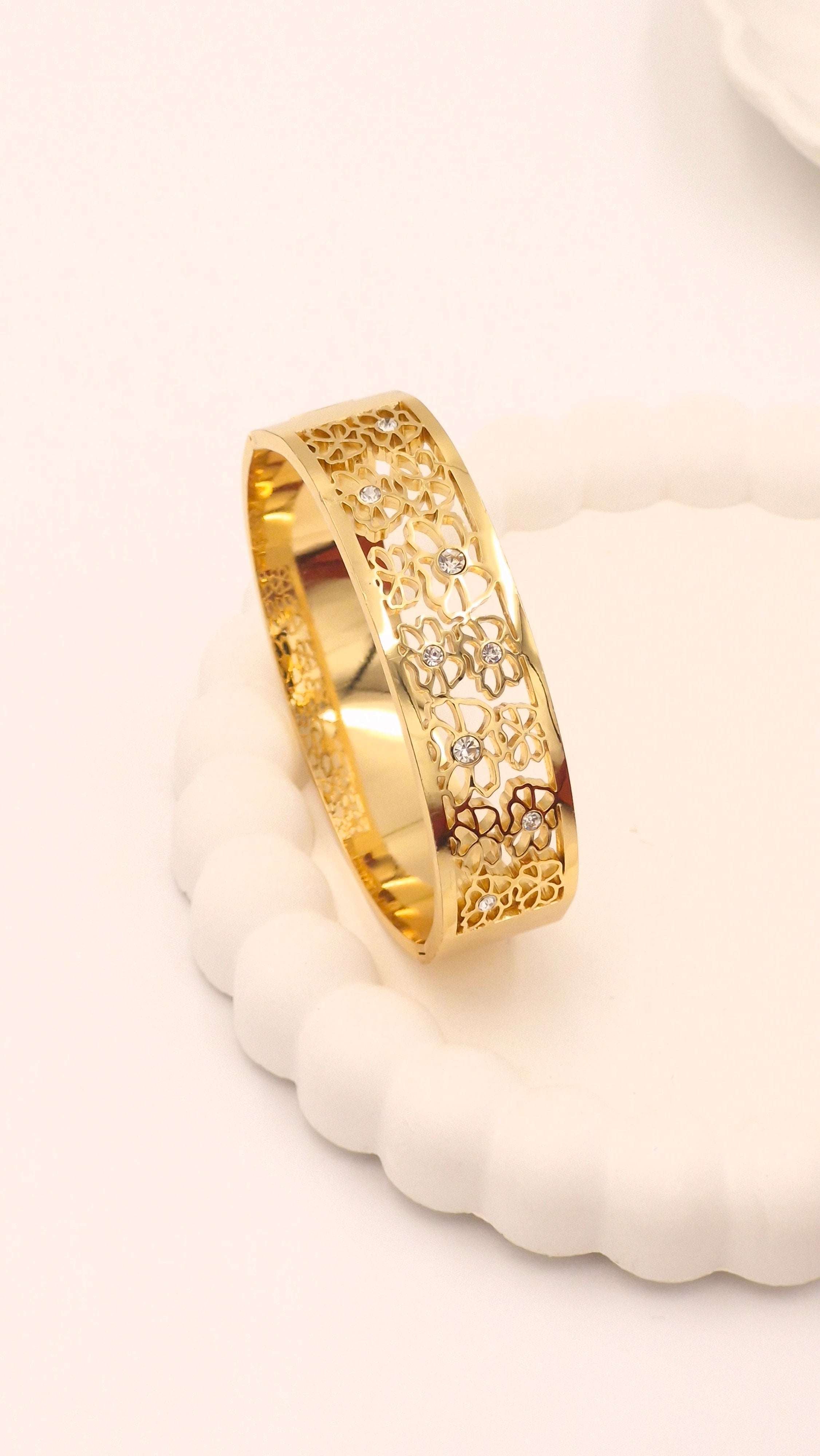 Gold-Plated Floral Filigree Kada – Anti-Tarnish Stainless Steel Kada for Women
