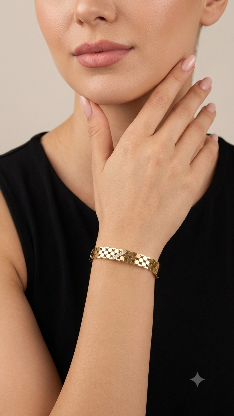 18K Gold Plated Anti-Tarnish Clover Link Bracelet for Women | Waterproof Jewellery