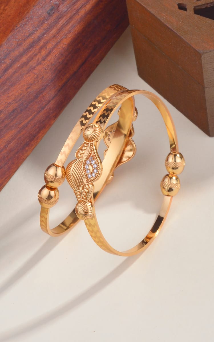 Traditional Gold-Plated Kada with Embellished Motif