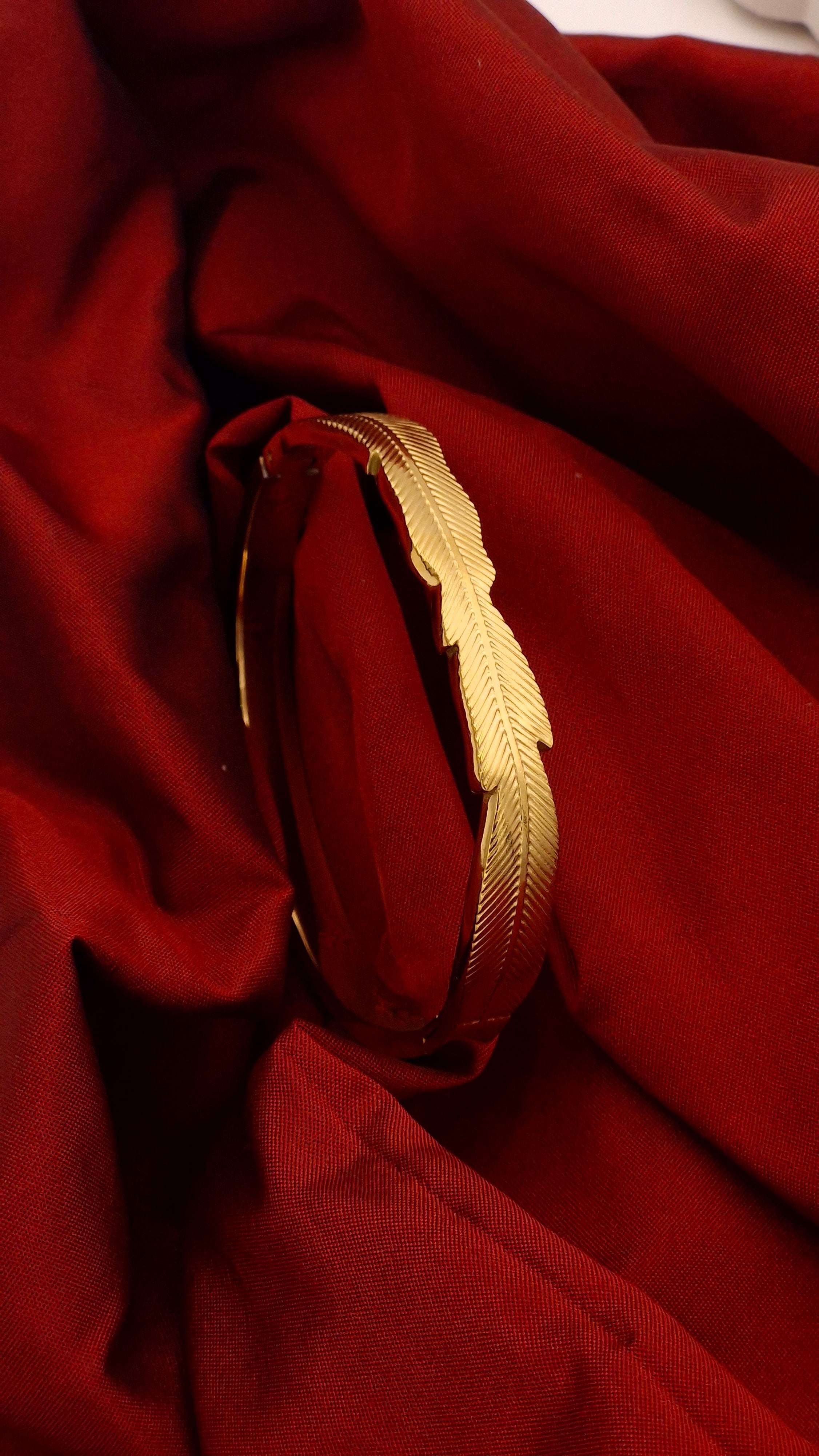 Leaf Texture Gold-Finish Anti-Tarnish Kada for Women