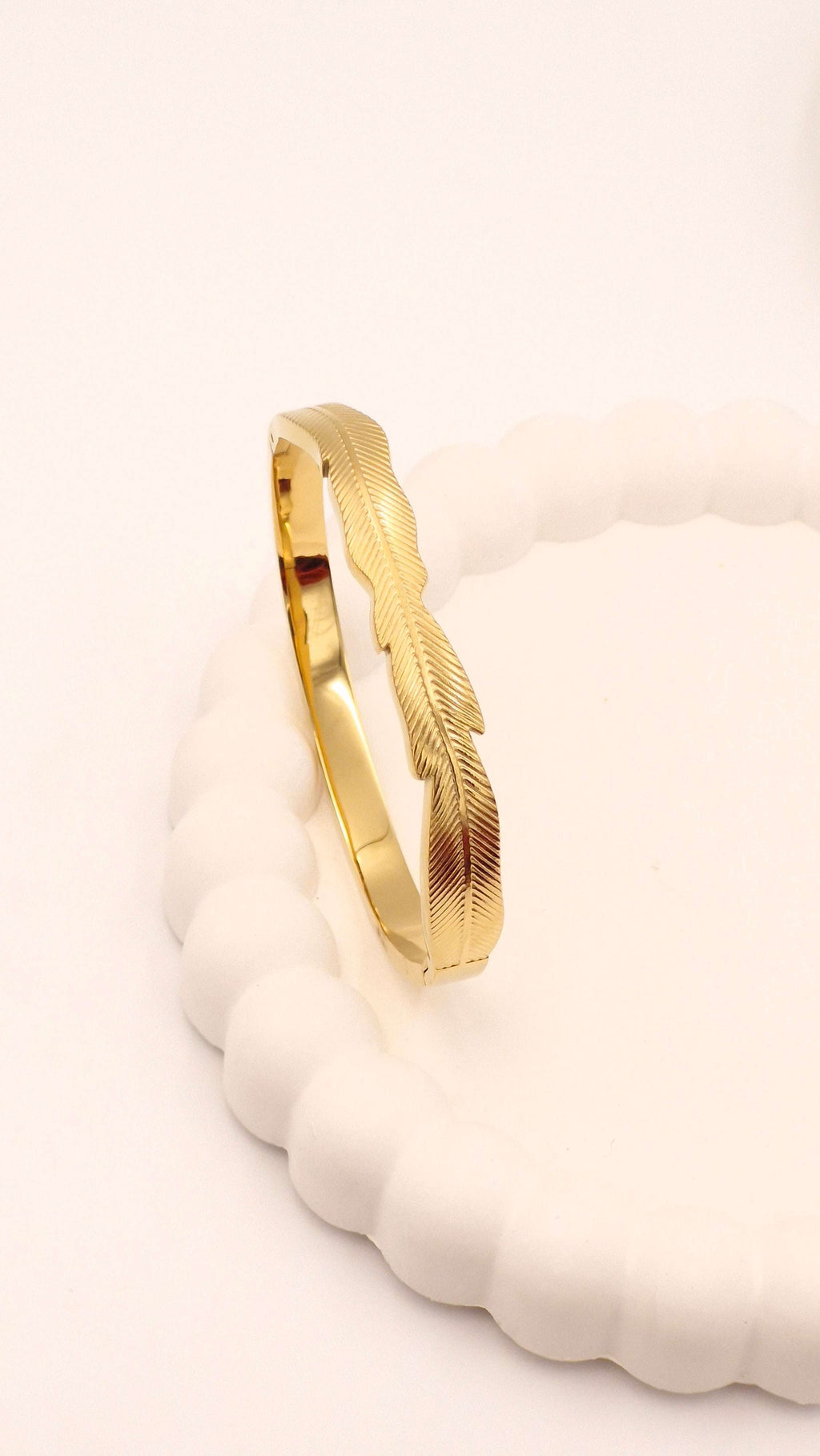 Leaf Texture Gold-Finish Anti-Tarnish Kada for Women