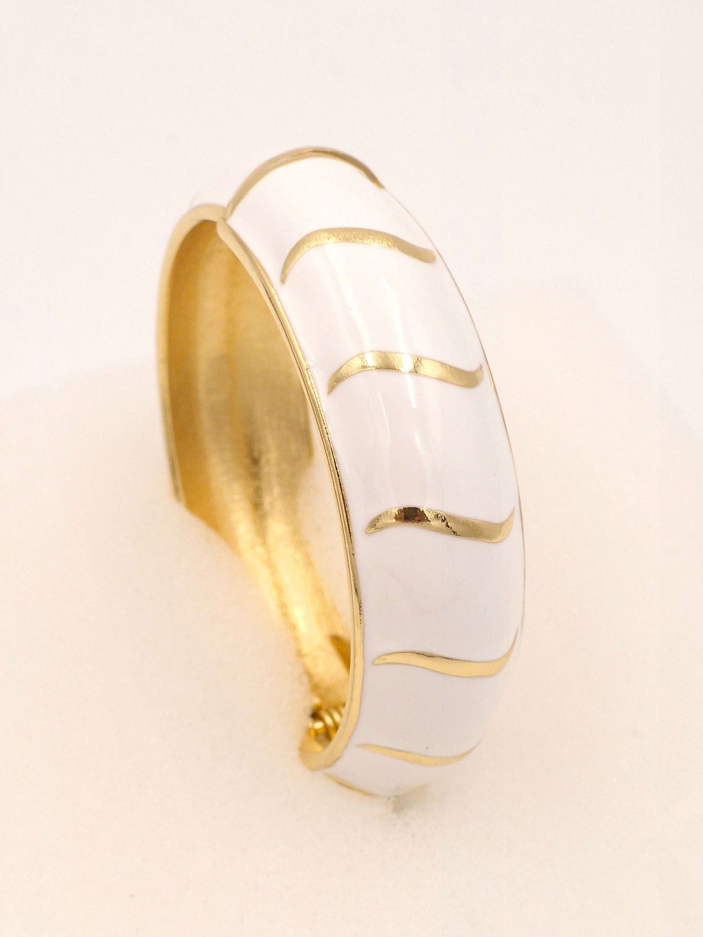 White Resin Meenakari Gold Wave Anti-Tarnish Stainless Steel Kada