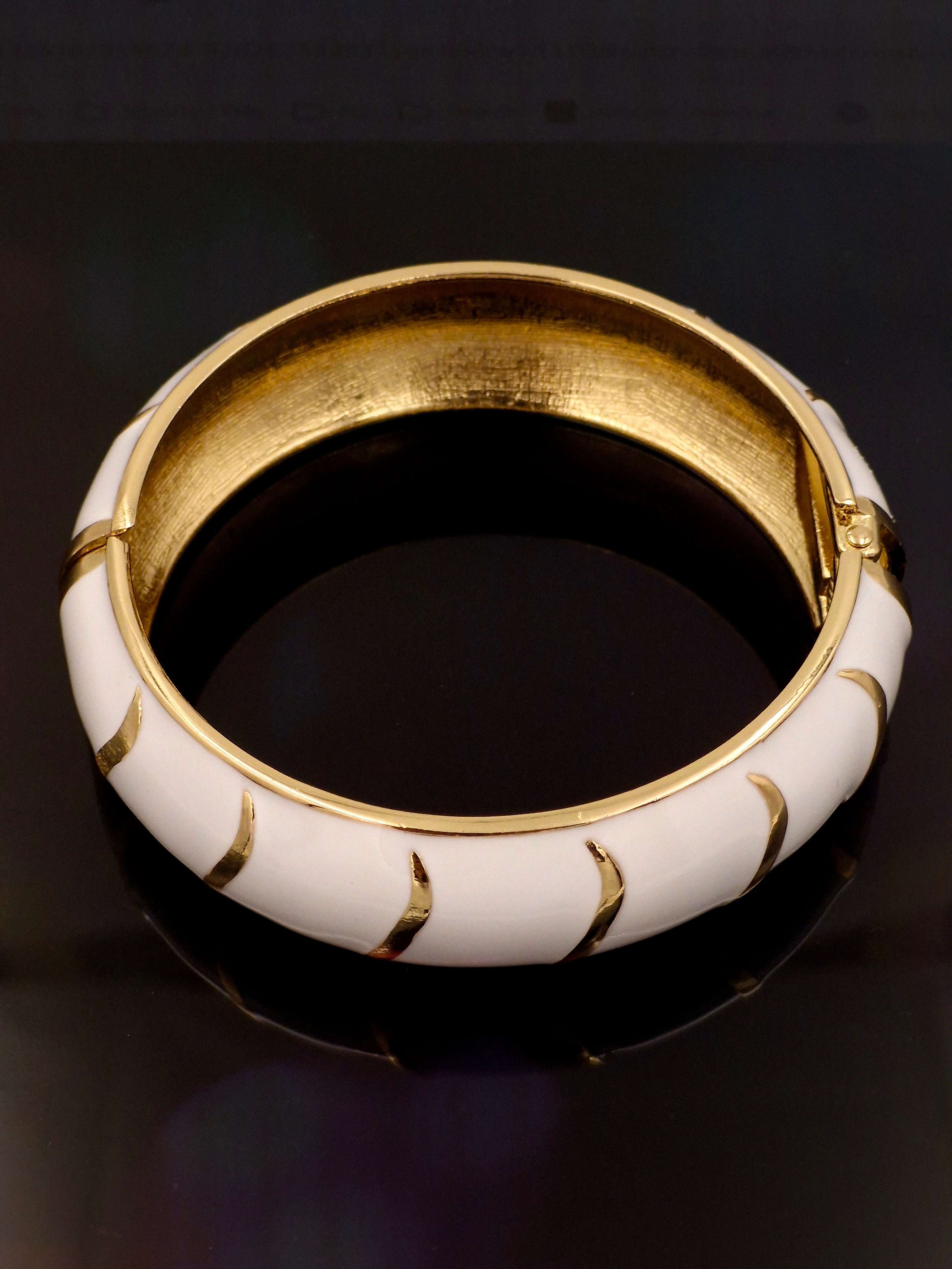 White Resin Meenakari Gold Wave Anti-Tarnish Stainless Steel Kada